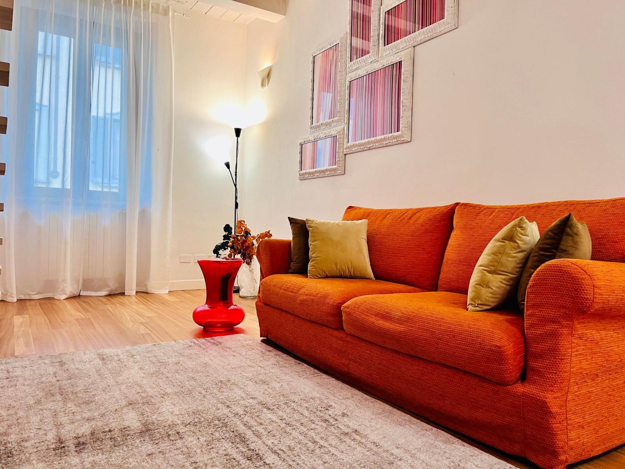 Riverside Loft Navigli - Spacious Two-Bedroom Apartment Мілан Екстер'єр фото